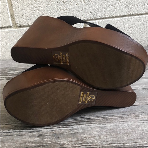 Black Criss Cross Slingback Faux Wooden Wedge - Picture 6 of 8